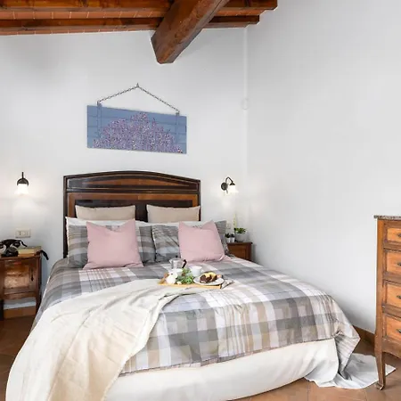 E Maneggio Poggio Leone Farm stay