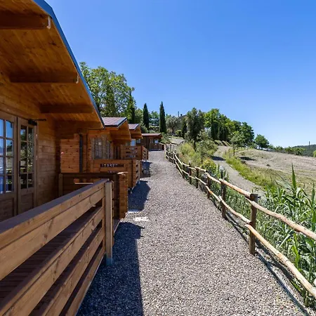 E Maneggio Poggio Leone غامباسي تيرمي